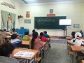 Lâys ys kiến trẻ e
