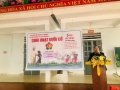 Sinh hoatj dươí cơf quyên góp ủng hộ hs có hoàn cảnh khó khăn nhân dịp têt nguyên đán